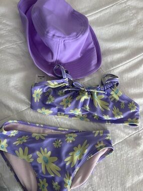 art class Purple Floral Two-Piece Bikini with Matching Purple Sun Hat